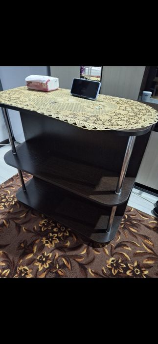 Продам стол в хорошем состоянии