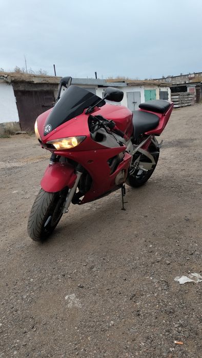 Продам мотоцикл ямаху r6 2002 год