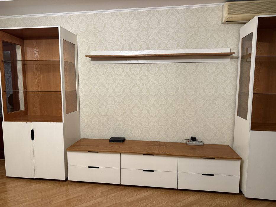 Тв зона со шкафами