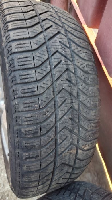 Se vand 4 Jante aliaj+4 Anvelope cu dimensiunile 205-55-R16. 5-110 dis