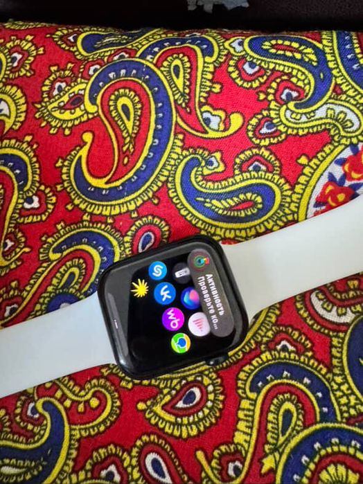 смарт-часы Apple Watch