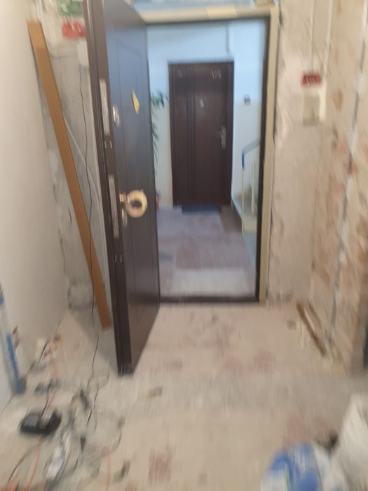 Montaj usi metalice .prețul pleacă de la 350 ron