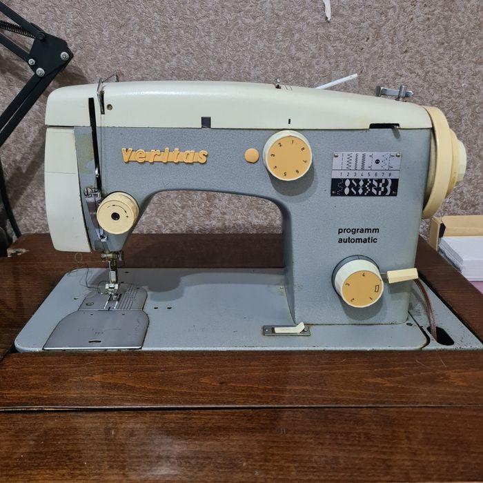 Швейная машина Веритас