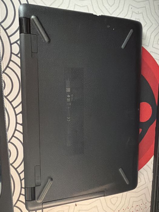 Laptop HP 15-ra060nq cu procesor Intel (pret negociabil)