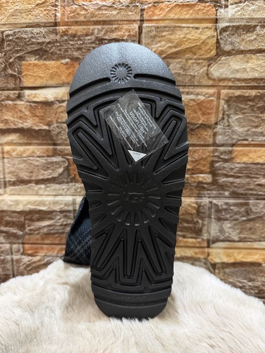 UGG Lowmel, Nou cu etichetă, mărimea 38