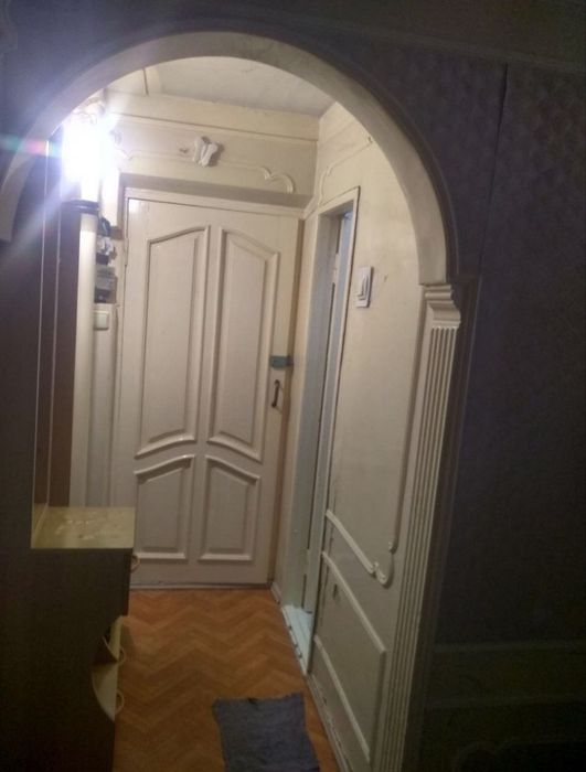 Chilonzor 1kv da dom sotiladi