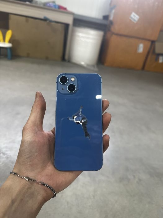 Продаю iPhone 13 128 гб