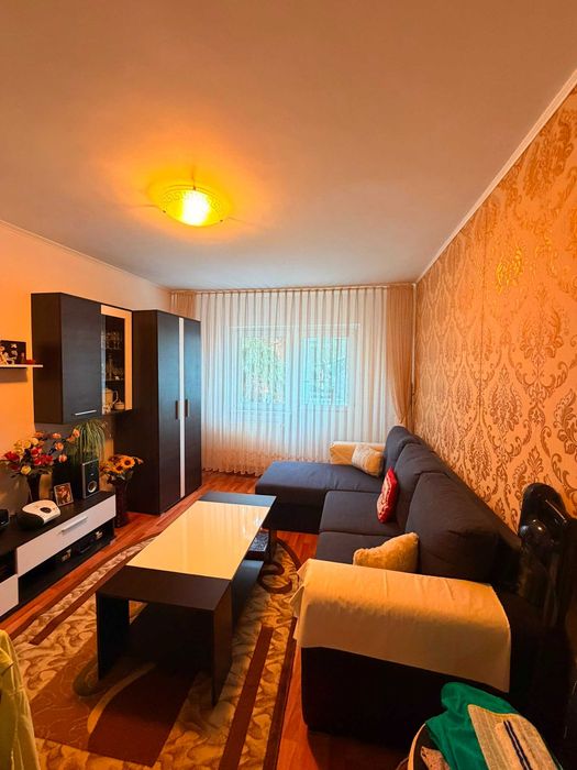 Apartament 3 camere zona Astra