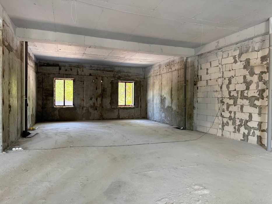 Яккасарай | Братские - Продается нежилое помещение вдоль дороги 450м2