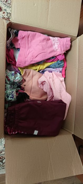 Продам большую коробку вещей для девочки