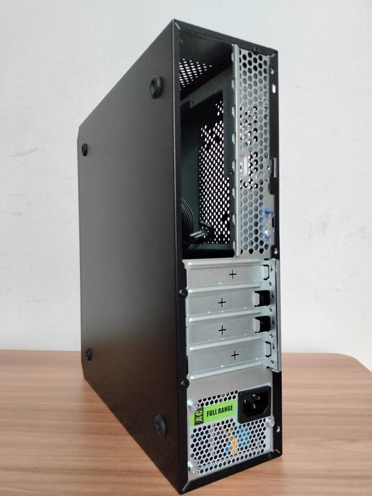 SFF корпус для ПК (mATX/ITX)