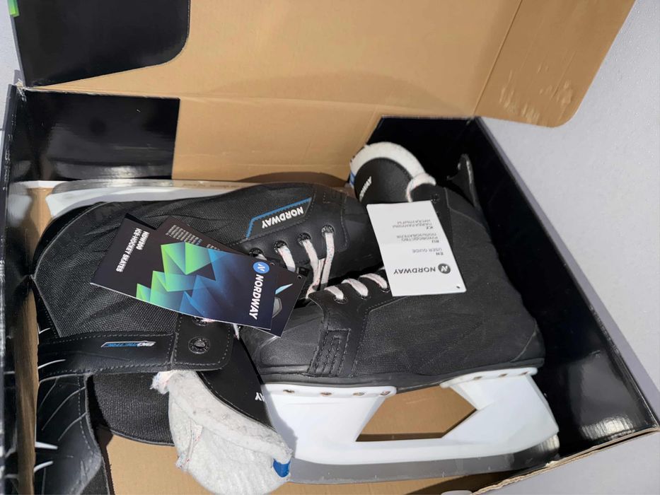 Продам коньки nordway 42 размер