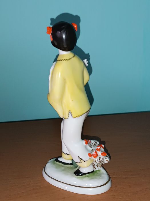 Фарфоровая статуэтка ЛФЗ