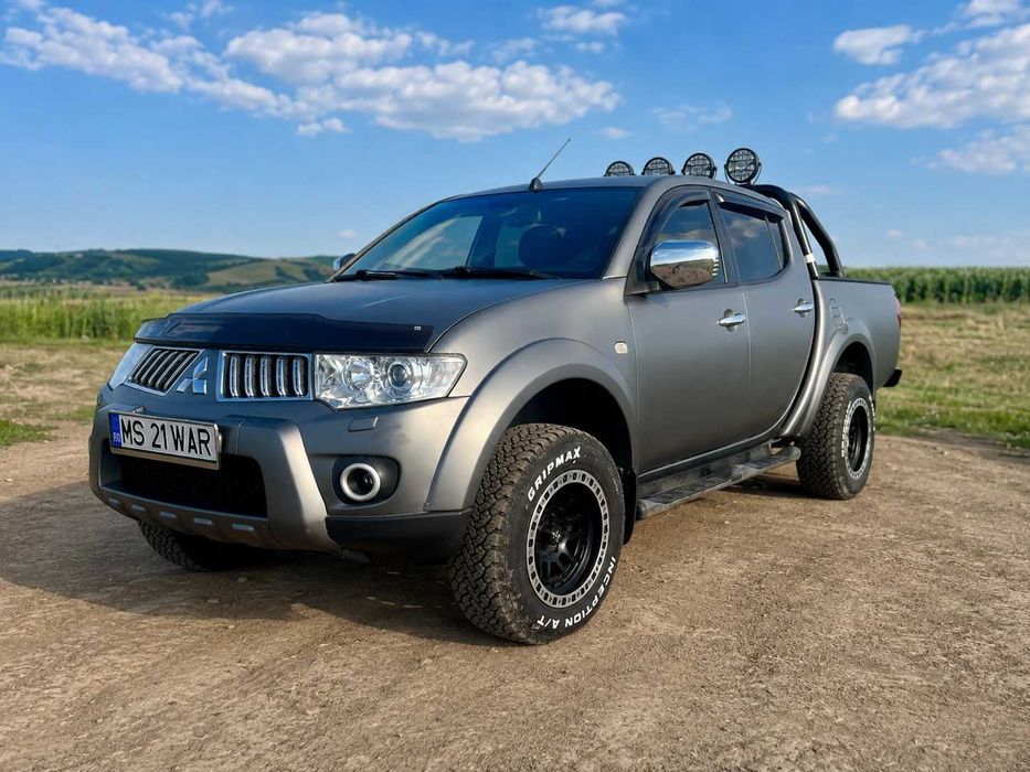 Mitsubishi L200 - 2011