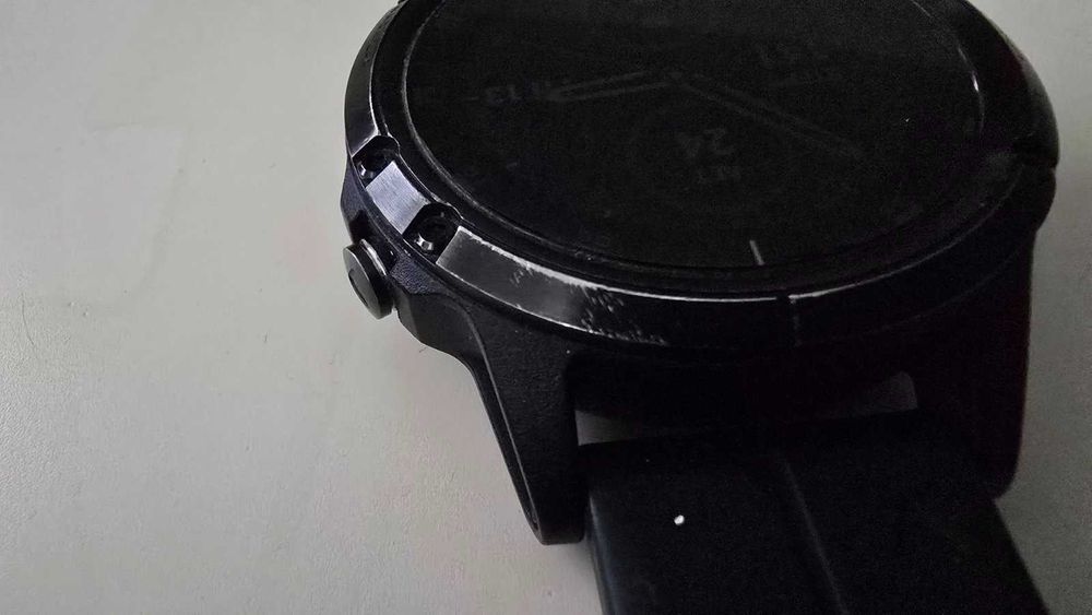 Продавам часовник Garmin Fenix 5 plus Sapphire