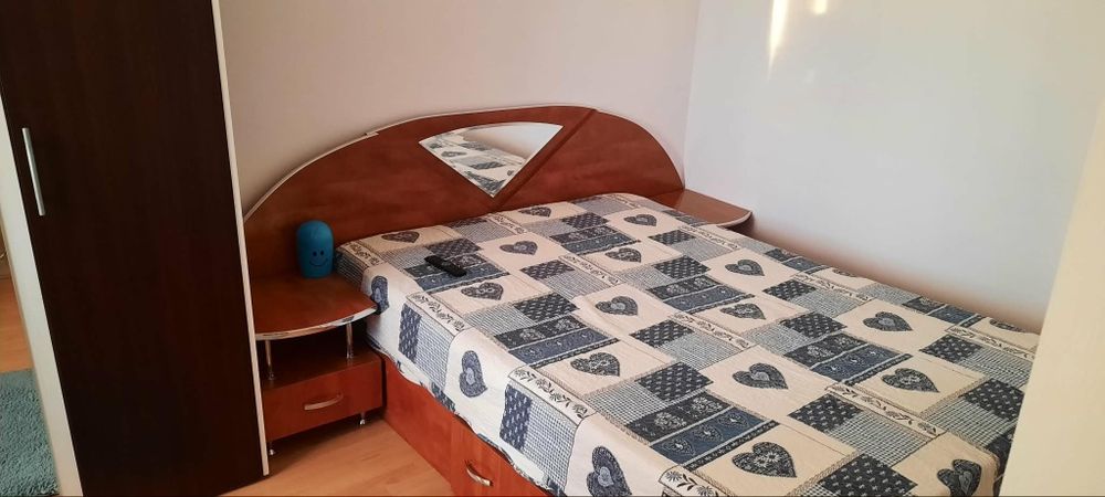 Închiriez apartament 2 camere , Trivale