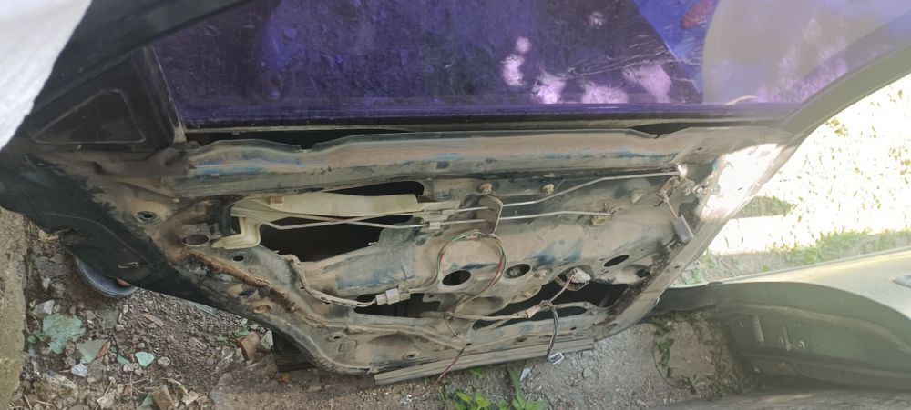 Mazda crumbs двери