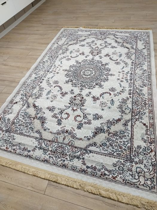 Продам Ковёр шёлковый