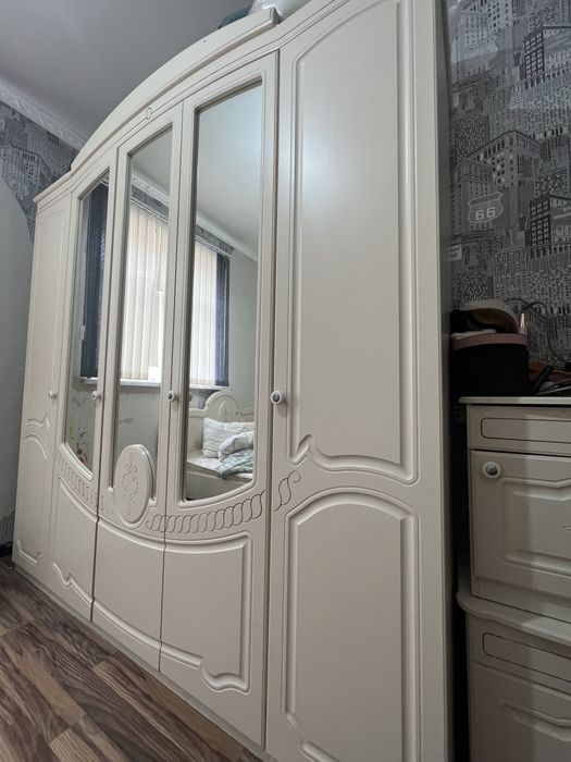 Шифонер с тумбой