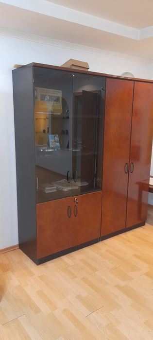 Офисная мебель, столы