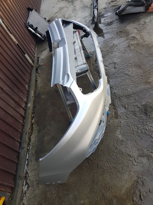 Bara fata ford tranzit/trasit custom facelift si far an 2018/2019/2020