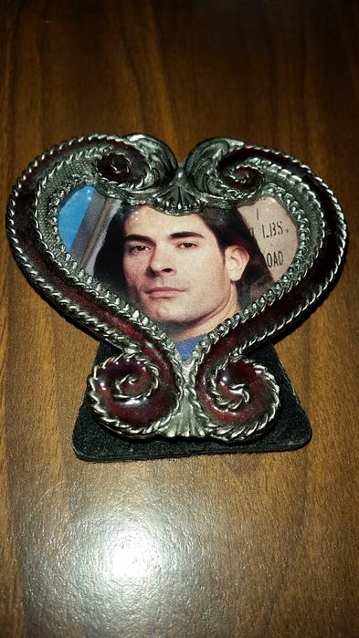 Масивна антикварна рамка за снимки - Бронзова пластика