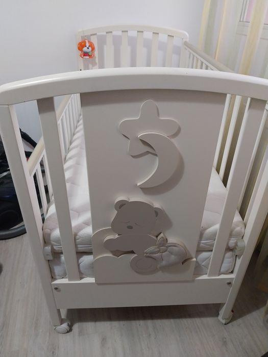 Pătuț bebeluș în stare foarte bună vând urgent..