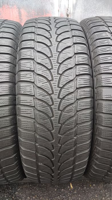 4бр.зимни гуми 215/65/16 Bridgestone Blizzak 
dot21
6.8mm
Добро състоя