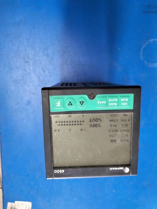 Regulator de temperatura GEFRAN