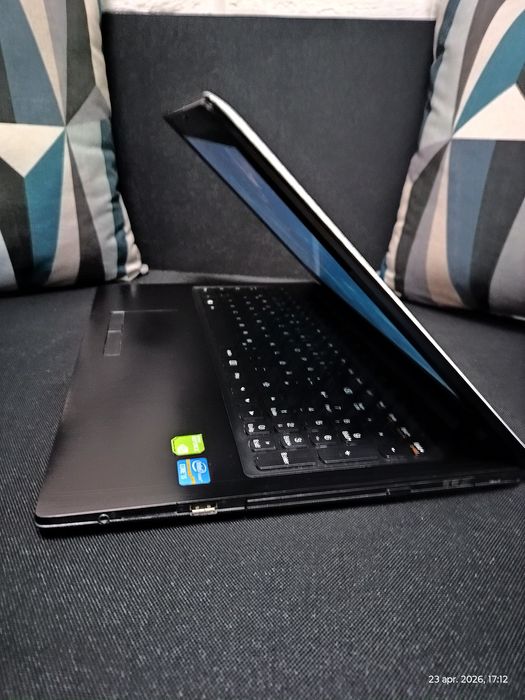 Lenovo G500s | i5-3230M 2,60 Ghz | 16.00 GB RAM | SSD Samsung  128 | NVIDIA GeForce GT 720M (2 GB) + Intel Graphics 4000 |