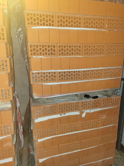 Лицовочный кирпич Керамика размер стандартный 1.5  по 240 тенге  з