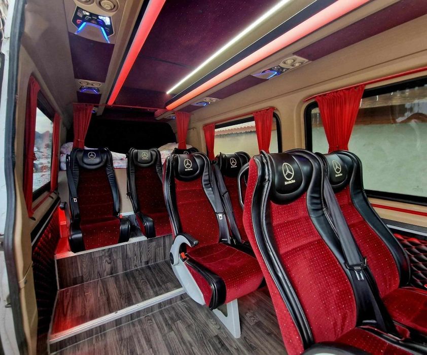 Mercedes Sprinter 8+1 interior Vip Accept unele variante