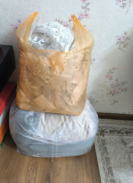 Шторы б/у на два окна