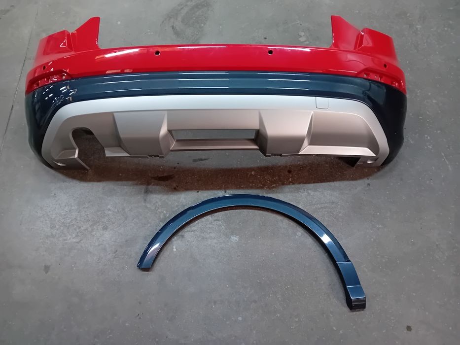 Bara spate + bandou aripa dreapta spate Audi Q2