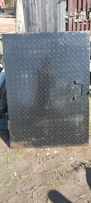 Capac pentru bazine de apometre