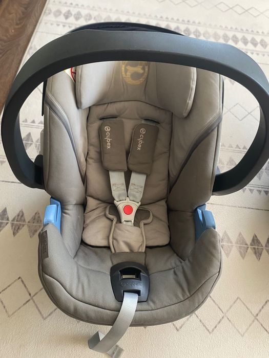 Кошници за кола Cybex Aton 5