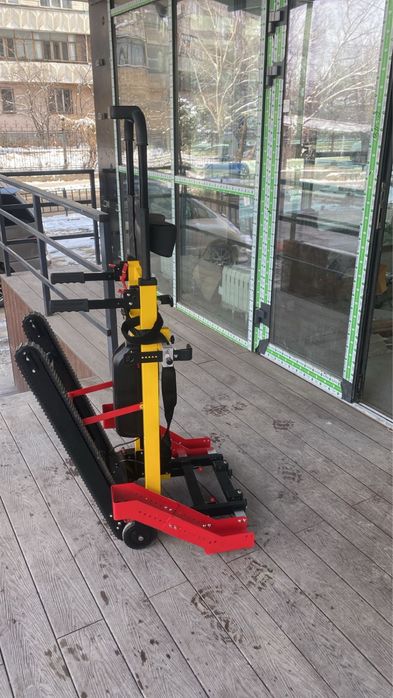 Подъемник для инвалидов мгн (гусеничный)