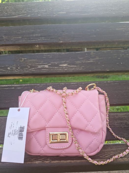 Продаётся сумка.