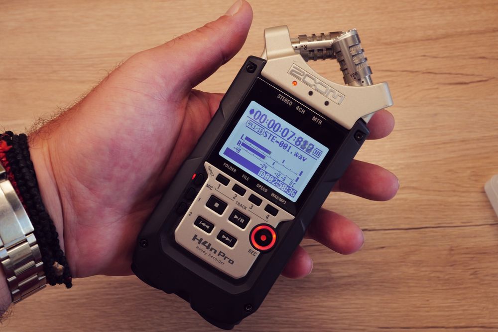 Recorder ZOOM H4n Pro reportofon lavaliera Atentie Profesional