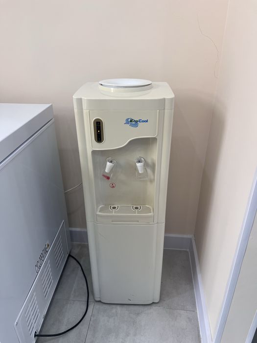 Продается Кулер для воды б/у