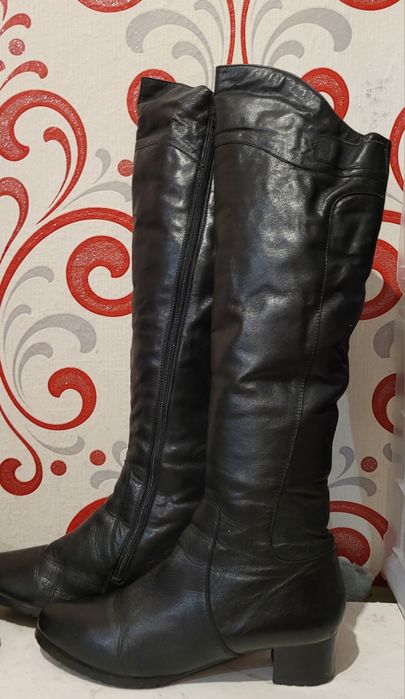 Зимние сапоги женские 39р Francesco Donni, натуральная кожа и мех.