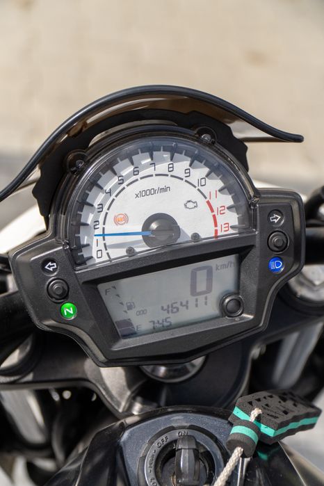 Motocicleta A2 Kawasaki ER 6N
