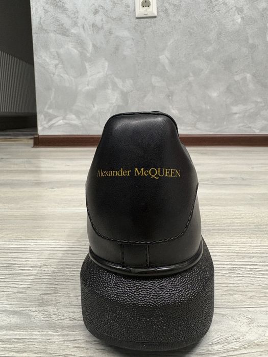 Pantofi Alexander McQueen