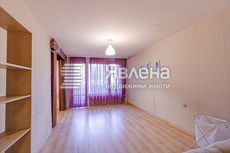 Продава се Двустаен апартамент в София, Белите брези - 55 кв.м за 2273 €/кв.м - Снимка #2