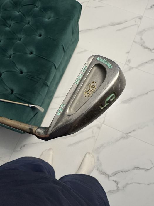Vând Crose de golf 18 bucati