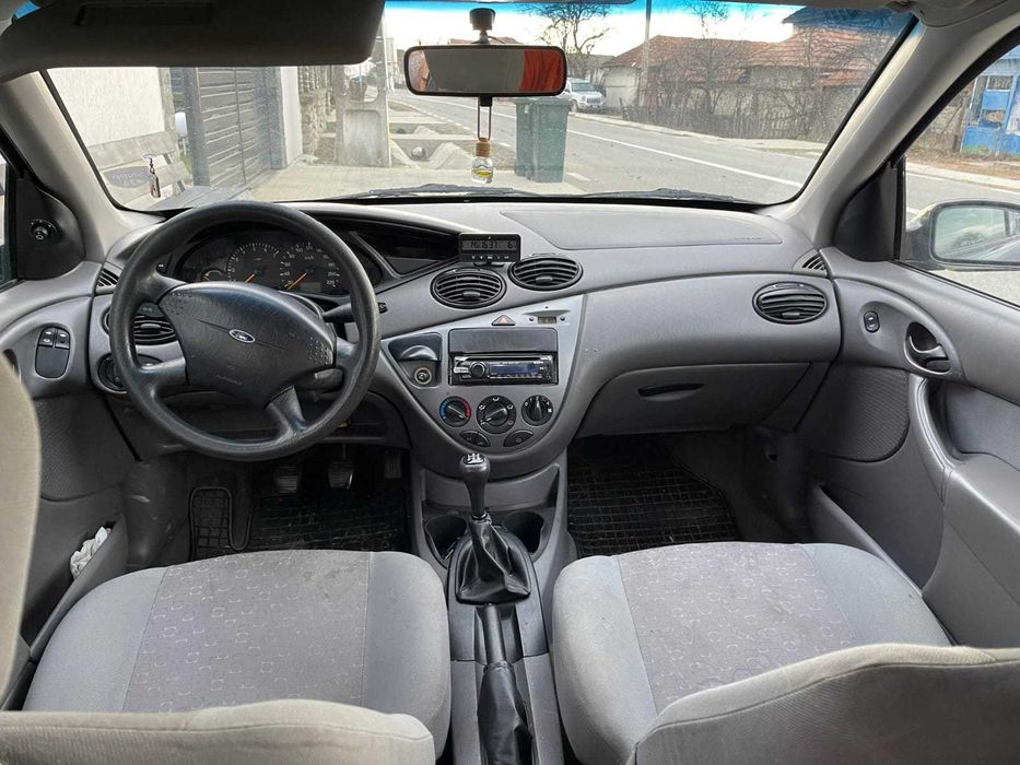 Vând ford focus 1.6 benzină