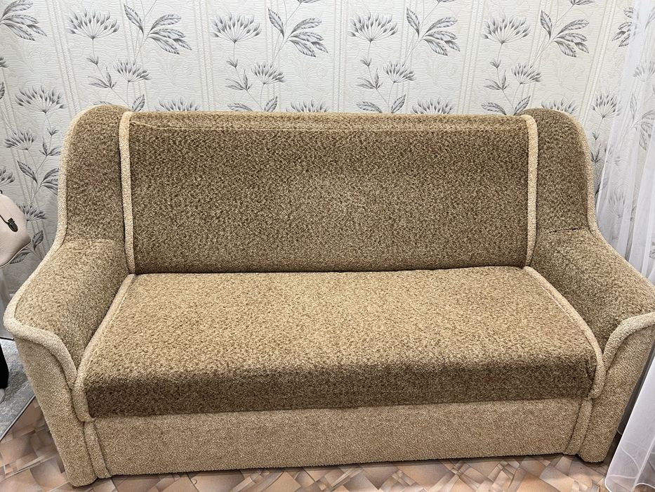 Продам диванчик