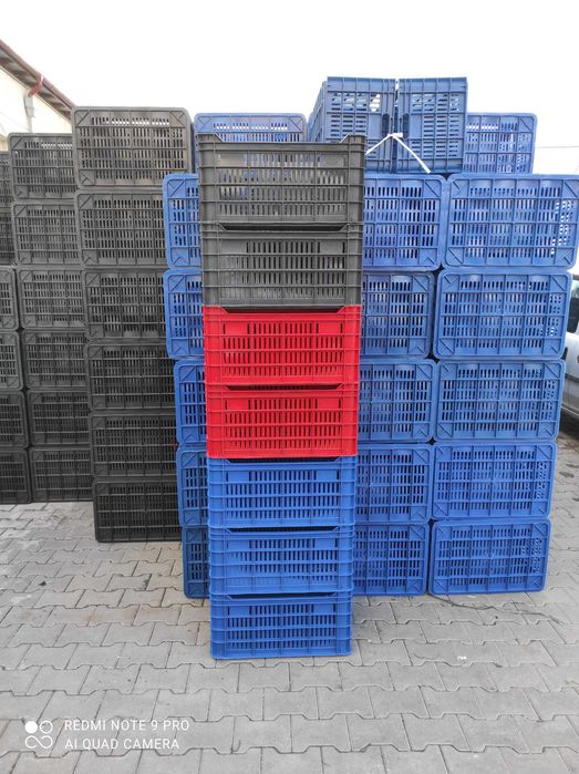 Naveta/lada plastic /rosu albastru/tara 2.3kg super pret 30 ron