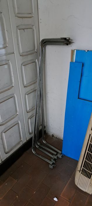 Щендери, стелаж за дрехи, книги, шапки