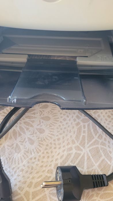 Компютър и принтер